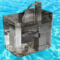 fontaine-a-eau-pour-chat-transparent