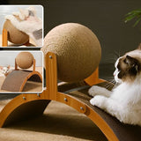 griffoir-chat-avec-boule-et-planche